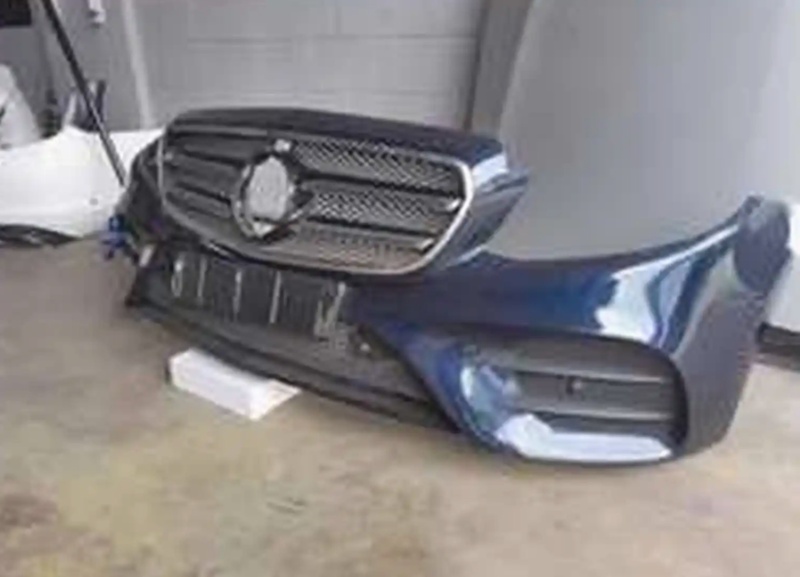 Передний бампер Mercedes-Benz W213 AMG
